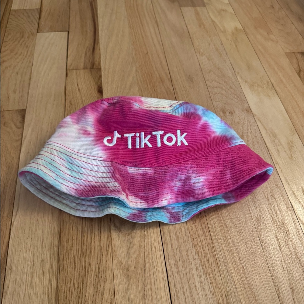 TikTok Tie-Dye Bucket Hat